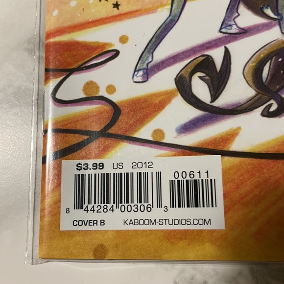 Adventure Time - Marceline and the Scream Queens #6 Variant - Picture 2 of 3